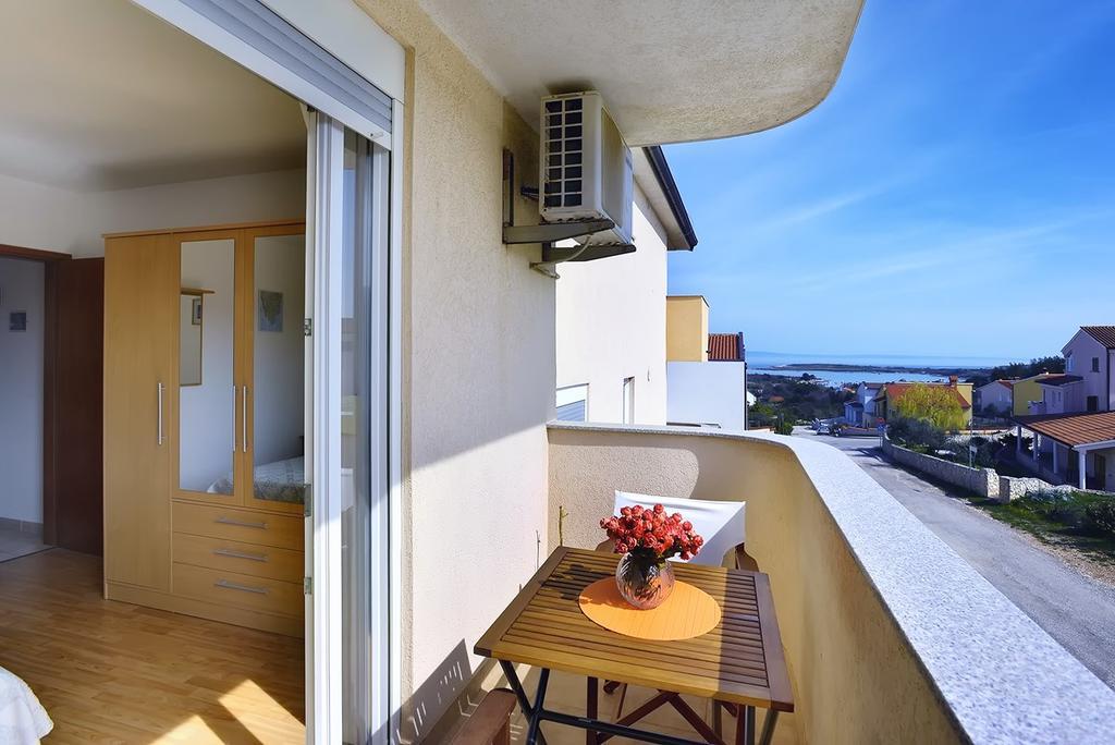Apartment Frlan Ližnjan Extérieur photo